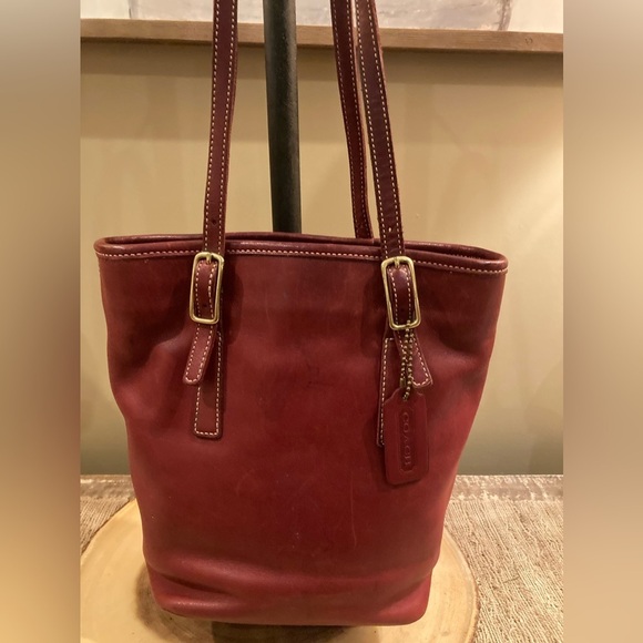 Vintage Coach cranberry red day tote shoulder bag Saturday Matinee 9803 …‎ - Picture 3 of 11